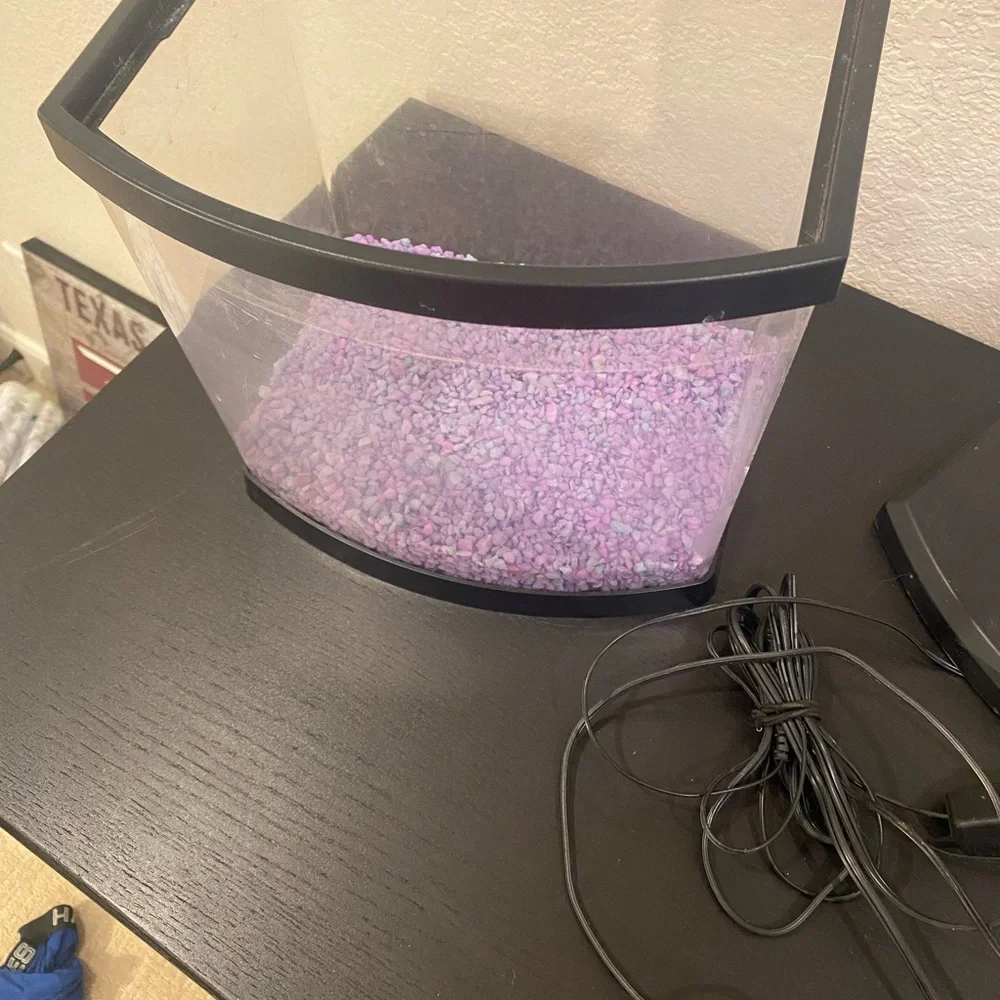 Fish tank with filter included